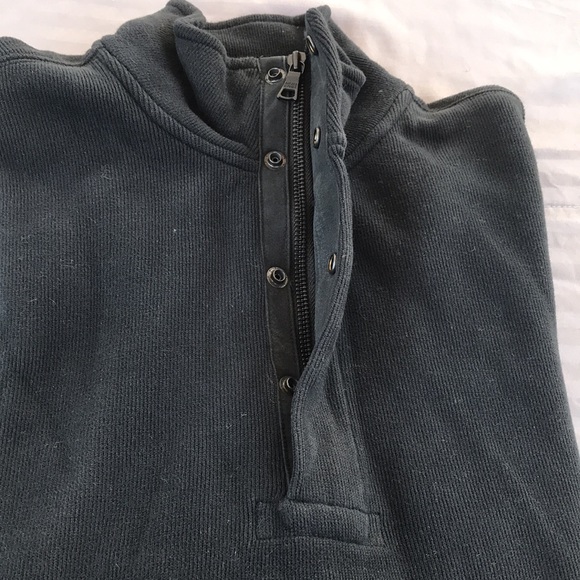 BANANA REPUBLIC Half zip mock neck with snaps. Size M, color Black. - Picture 3 of 4